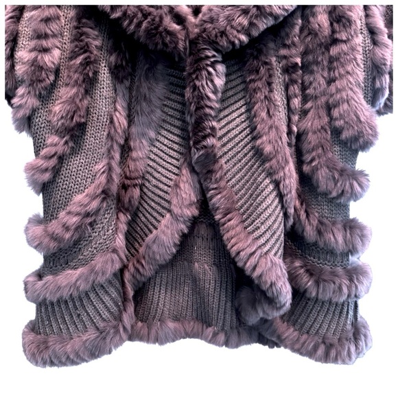 Linda Richards Women’s Waist-Length Rabbit-Fur Jacket. Purple/Black. Small - Picture 8 of 11